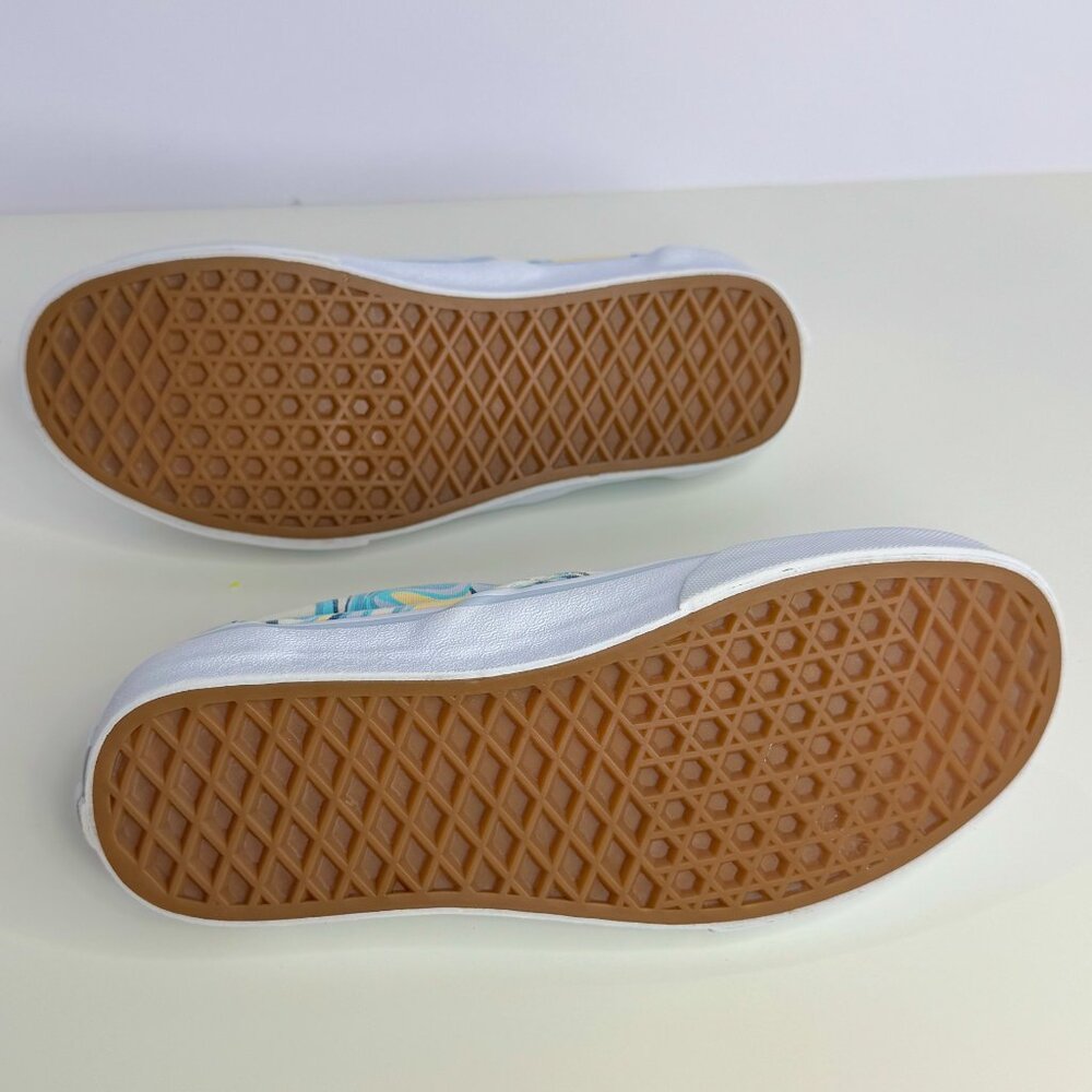 Women's 6.5 Vans Slip-On Swirl Turquoise Skate Shoes - Picture 6 of 8